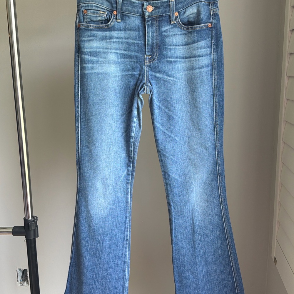 7 For All Mankind A Pocket Bootcut Jeans Size 28 Short Inseam Medium Wash Fade